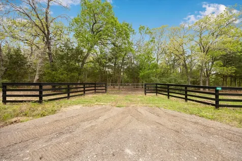 4539 Old Navasota Road Brenham TX 77833