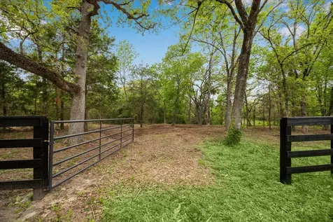 4539 Old Navasota Road Brenham TX 77833
