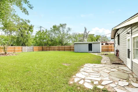 219 Camellia Street Lake Jackson TX 77566