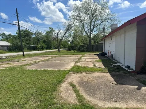8019 Scott Street Houston TX 77051