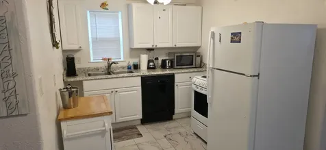 1915 Avenue O 1/2 Rear Unit A Galveston TX 77550