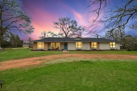 427 Sikes Road Bellville TX 77418