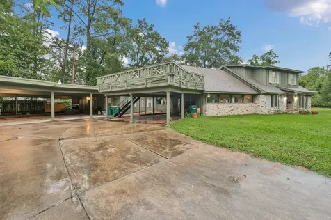 2019 N Thompson Street Conroe TX 77301