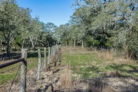 1746 County Road 103 Columbus TX 78934
