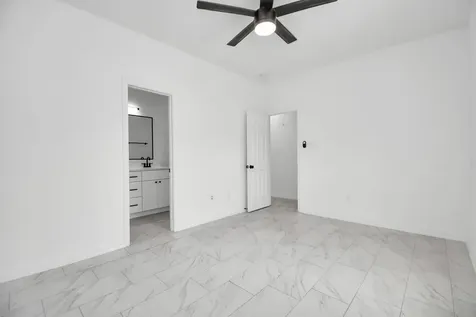 9003 Prairie View Drive B Houston TX 77088