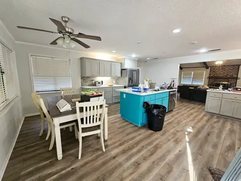 800 An County Road 414 Palestine TX 75803