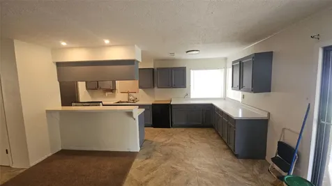 3931 Allen Road Pearland TX 77584