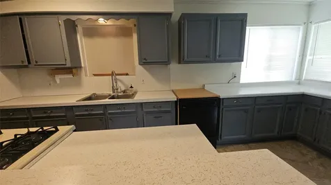 3931 Allen Road Pearland TX 77584