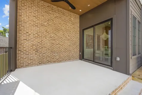 616 Ridge Street Houston TX 77009