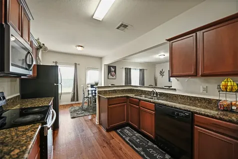4827 Monarch Falls Lane Richmond TX 77469
