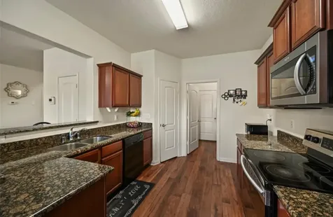 4827 Monarch Falls Lane Richmond TX 77469