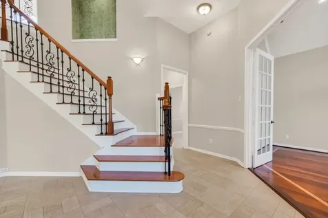3910 S Beechwood Court Houston TX 77059