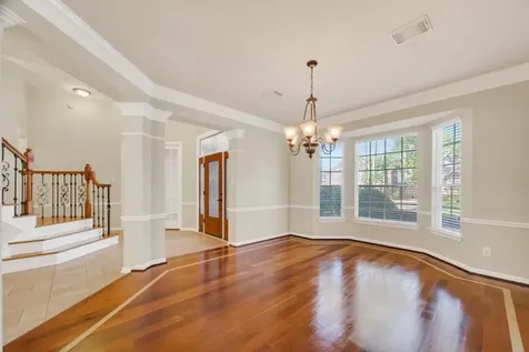 3910 S Beechwood Court Houston TX 77059