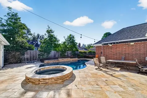 3910 S Beechwood Court Houston TX 77059