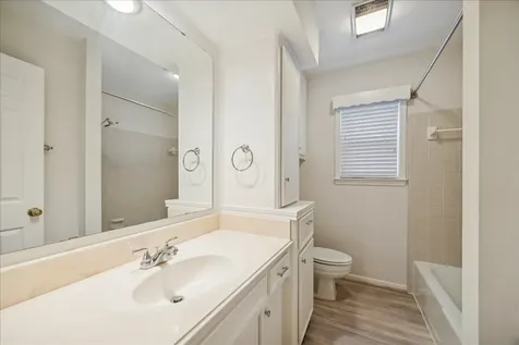1407 Quail Hollow Sealy TX 77474