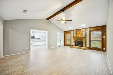 1407 Quail Hollow Sealy TX 77474