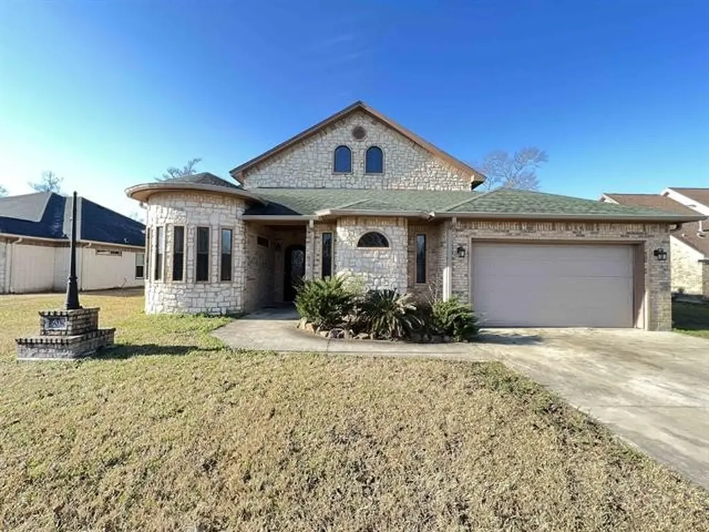 6030 Queens Court Orange TX 77630