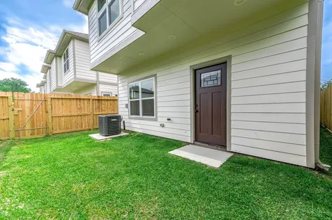 783 Fortune Street B Houston TX 77088