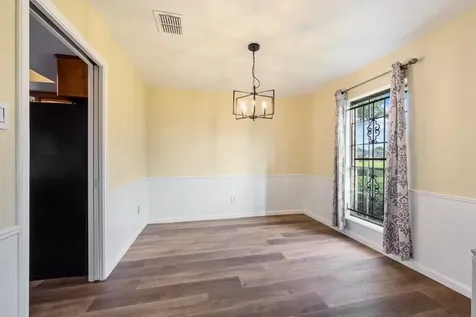 4910 Teton Street Houston TX 77033