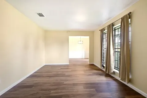 4910 Teton Street Houston TX 77033