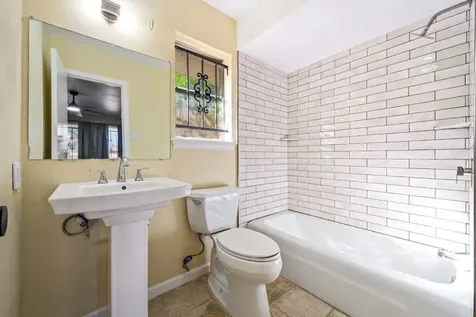4910 Teton Street Houston TX 77033