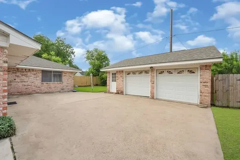 4910 Teton Street Houston TX 77033