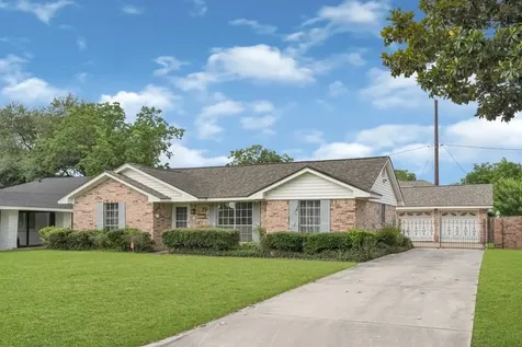 4910 Teton Street Houston TX 77033