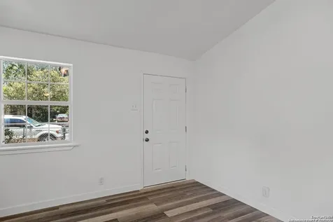 512 Vickers Avenue San Antonio TX 78211