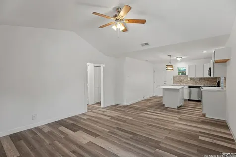 512 Vickers Avenue San Antonio TX 78211