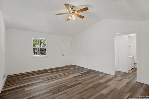 512 Vickers Avenue San Antonio TX 78211