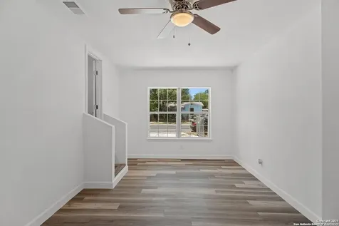 512 Vickers Avenue San Antonio TX 78211
