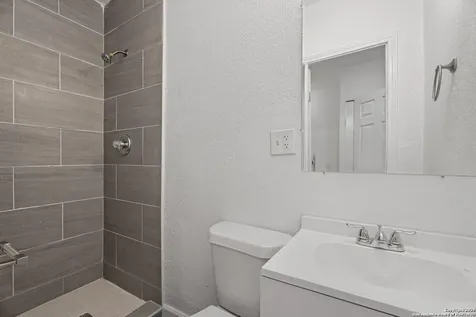 512 Vickers Avenue San Antonio TX 78211