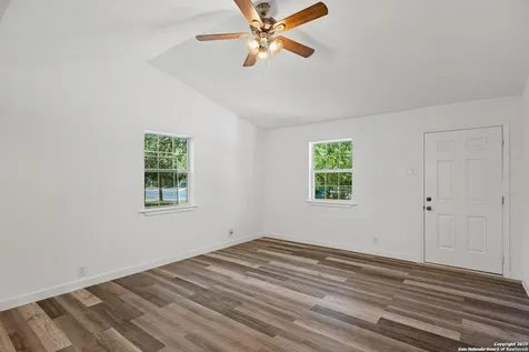 512 Vickers Avenue San Antonio TX 78211