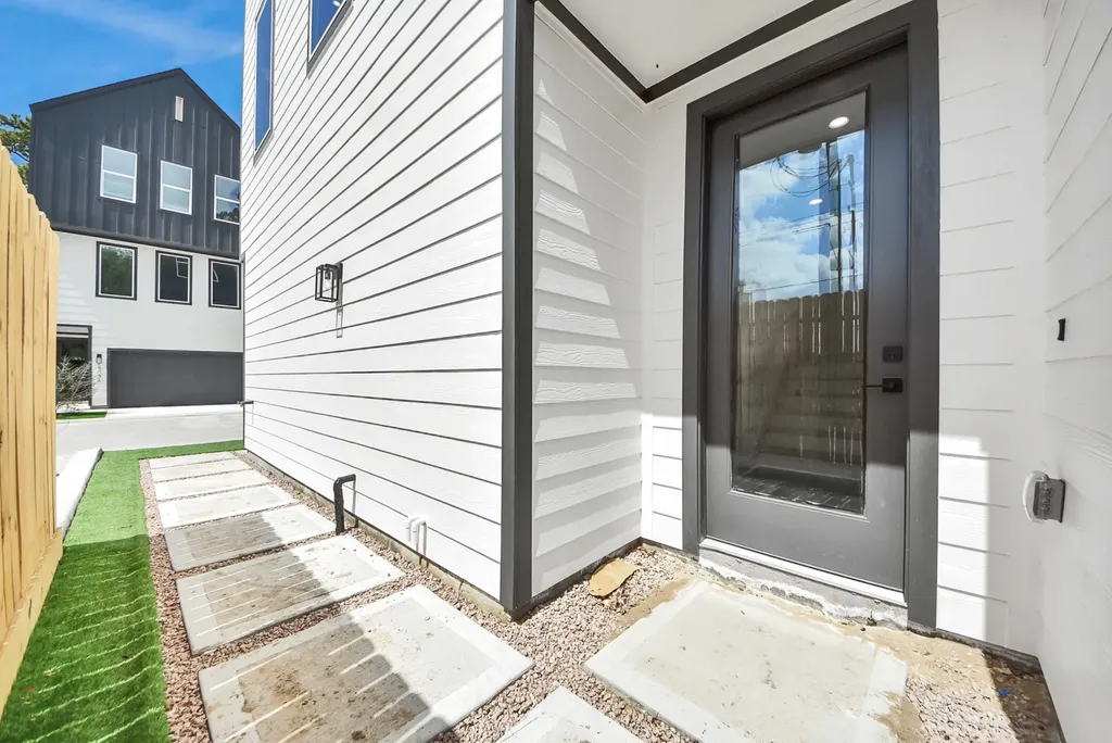 5302 Kindred Garden Lane B Houston TX 77091