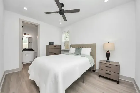 5302 Kindred Garden Lane B Houston TX 77091