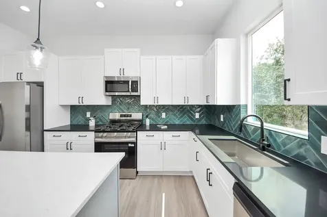 5302 Kindred Garden Lane B Houston TX 77091