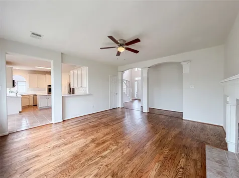 1605 Country Club Drive Friendswood TX 77546