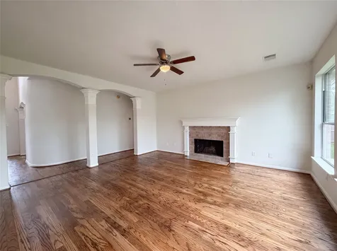 1605 Country Club Drive Friendswood TX 77546