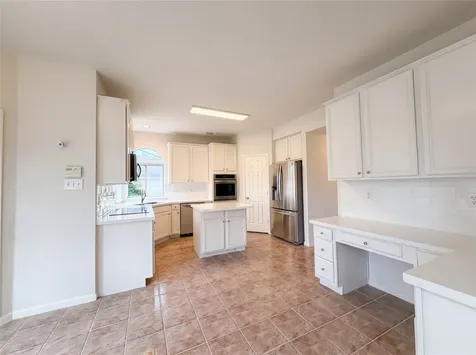 1605 Country Club Drive Friendswood TX 77546