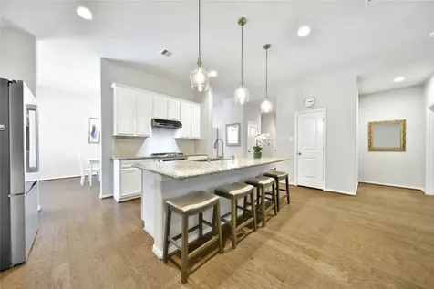 911 River Crossing Drive Conroe TX 77384