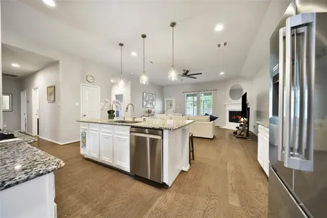911 River Crossing Drive Conroe TX 77384