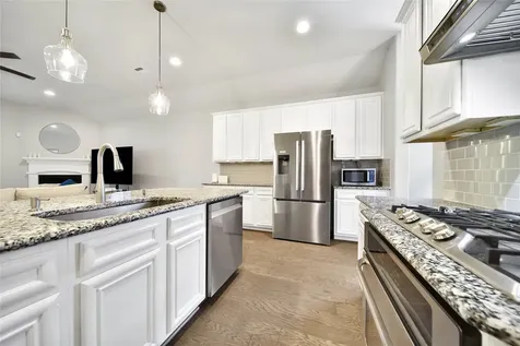 911 River Crossing Drive Conroe TX 77384