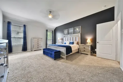 911 River Crossing Drive Conroe TX 77384