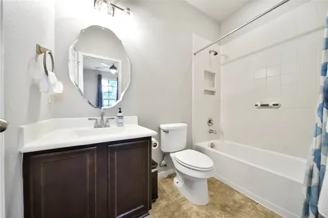 911 River Crossing Drive Conroe TX 77384