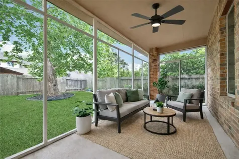 911 River Crossing Drive Conroe TX 77384