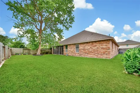911 River Crossing Drive Conroe TX 77384