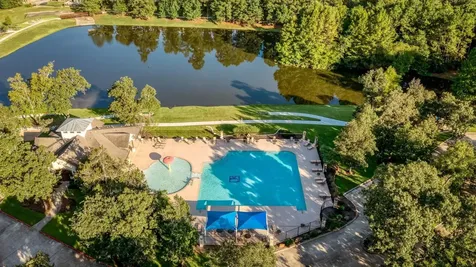 911 River Crossing Drive Conroe TX 77384