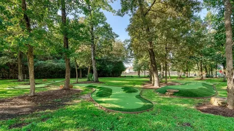 911 River Crossing Drive Conroe TX 77384