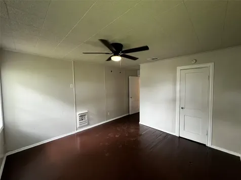 1805 E North Street Victoria TX 77901