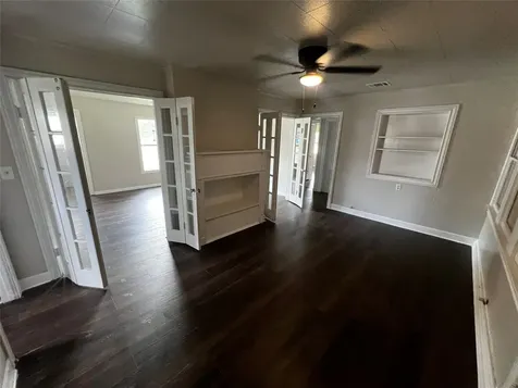 1805 E North Street Victoria TX 77901